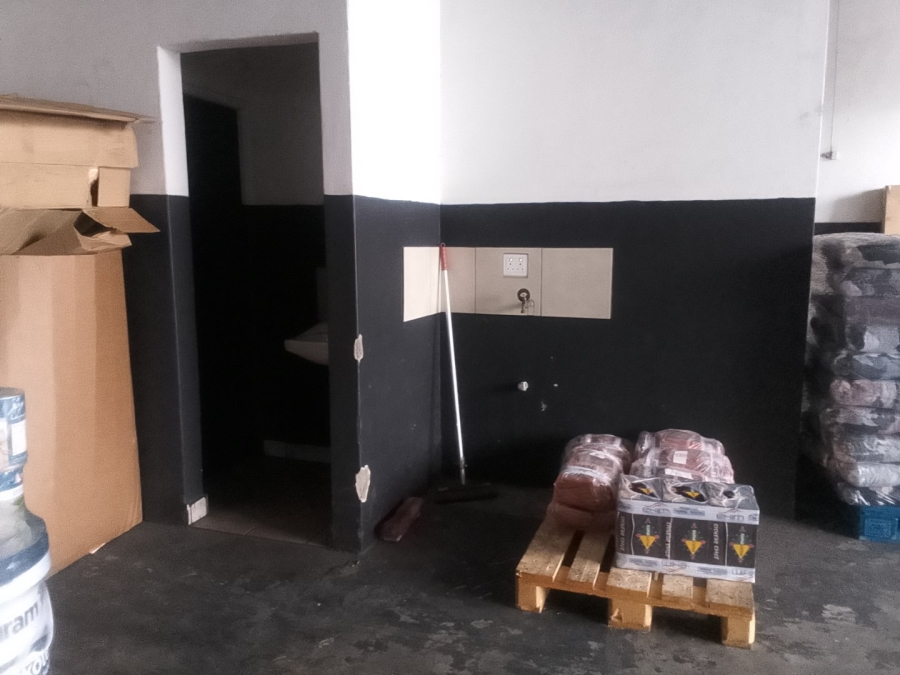 To Let commercial Property for Rent in Tamsui Industria Western Cape
